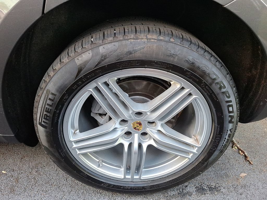 Used 2016 Porsche Macan S AWD/4WD image 6