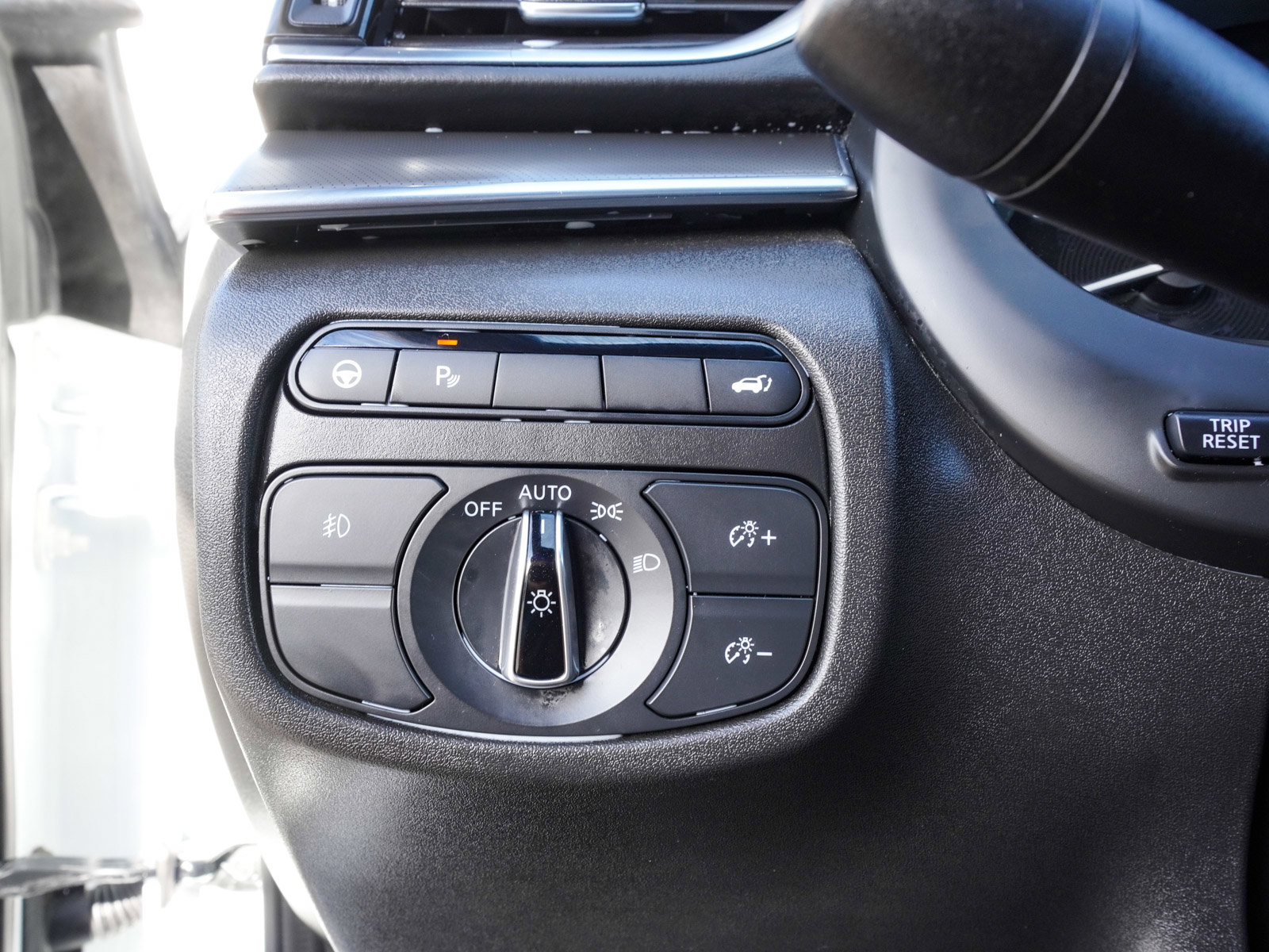 Used 2023 INFINITI QX55 Essential image 27