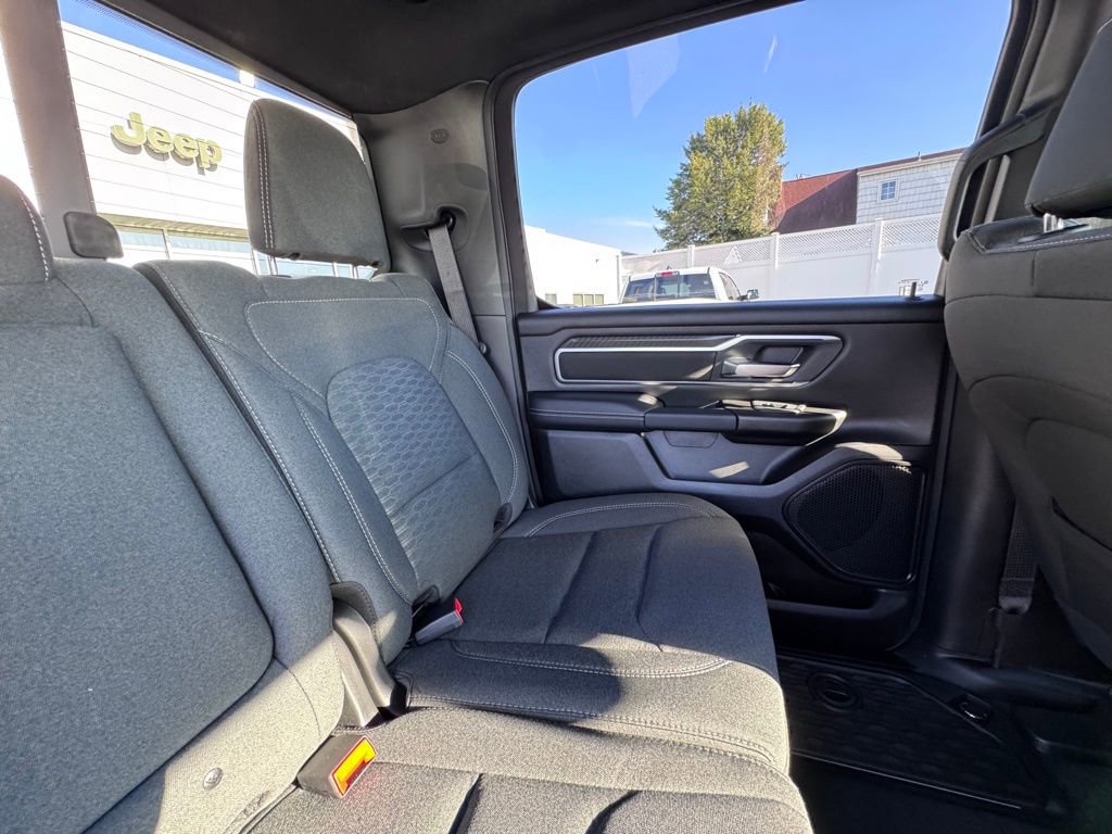 New 2026 RAM 1500 4x4 Crew Cab image 21