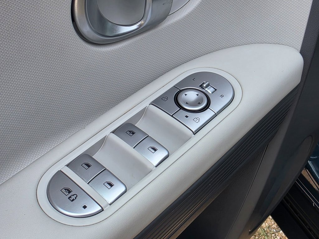 Used 2022 Hyundai Ioniq 5 SE image 15