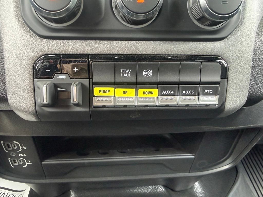 New 2024 RAM 5500 Tradesman AWD/4WD image 25