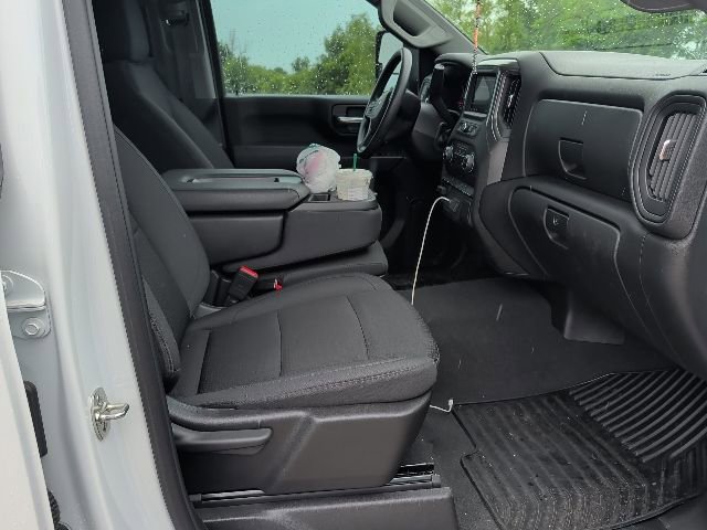 Used 2025 Chevrolet Silverado 2500 Custom RWD image 10