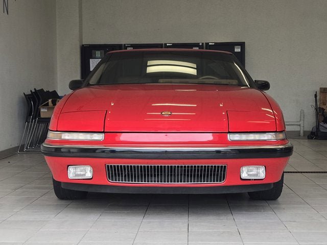 Used 1989 Buick Reatta Coupe FWD image 2