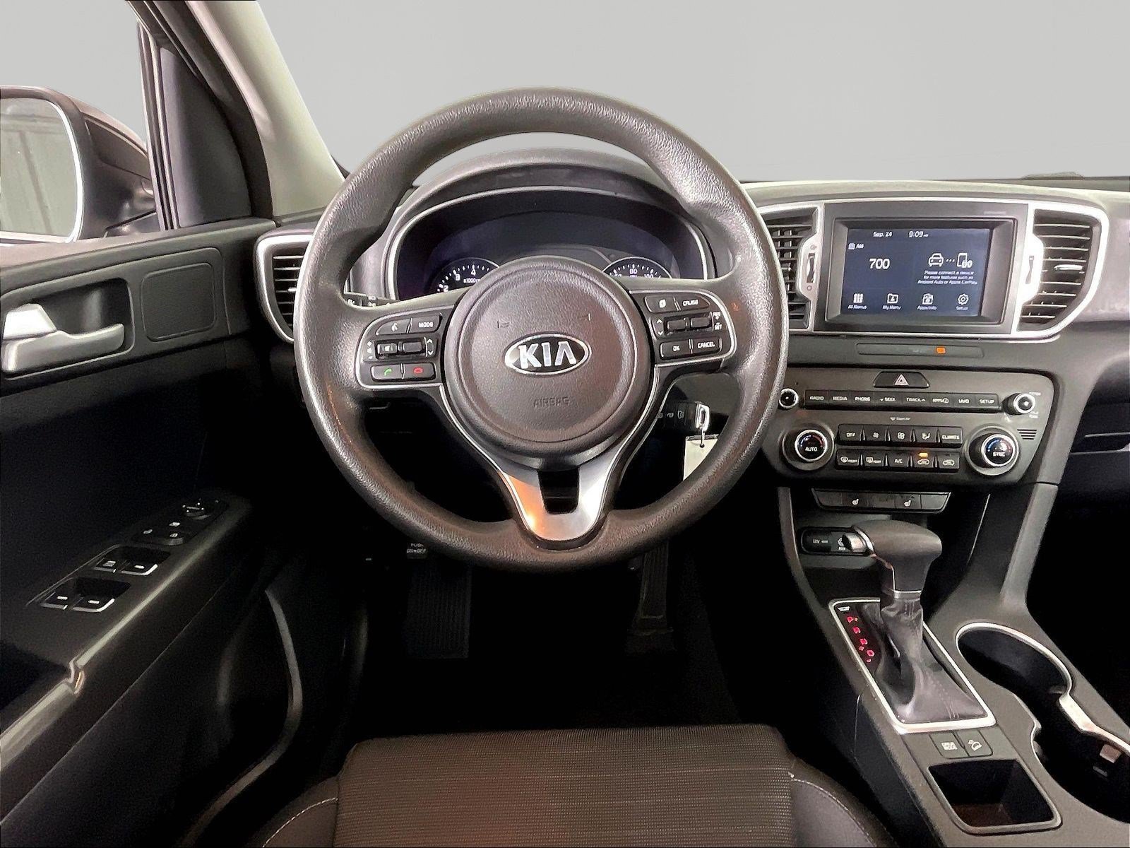 Used 2018 Kia Sportage LX w/ LX Popular Package FWD image 8