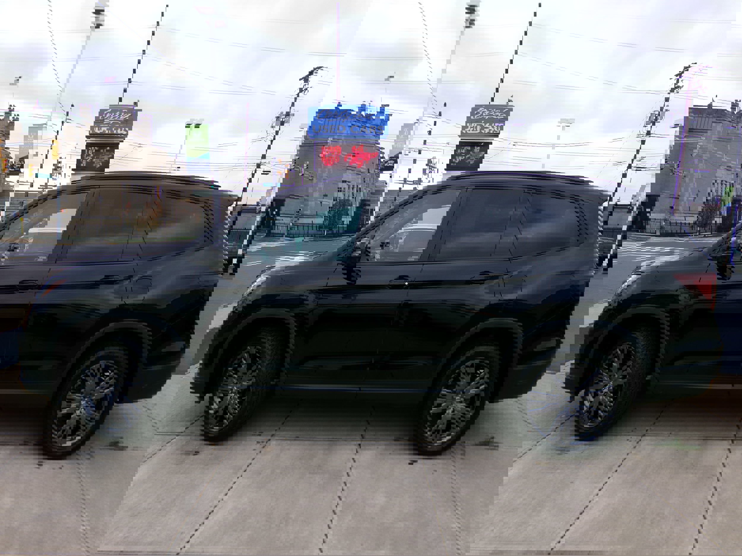 Certified 2022 Honda Pilot Sport image 5