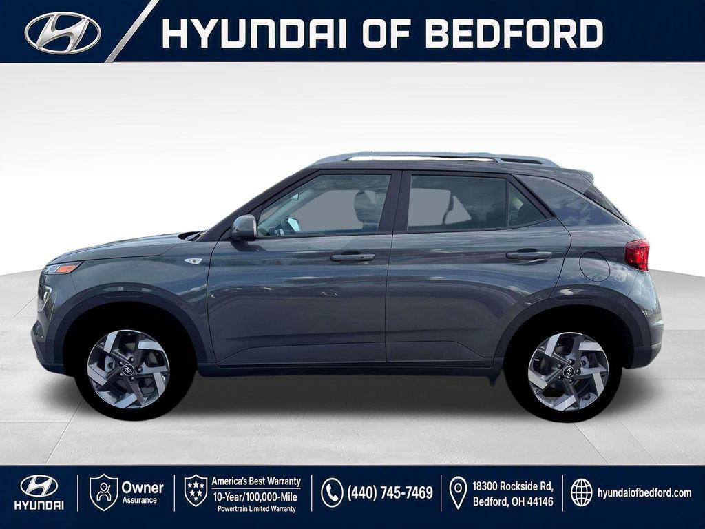 New 2026 Hyundai Venue SEL FWD image 4