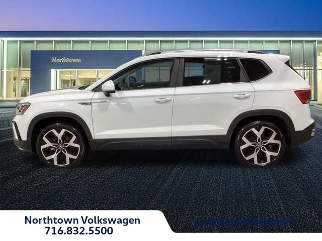 Certified 2023 Volkswagen Taos SEL image 2