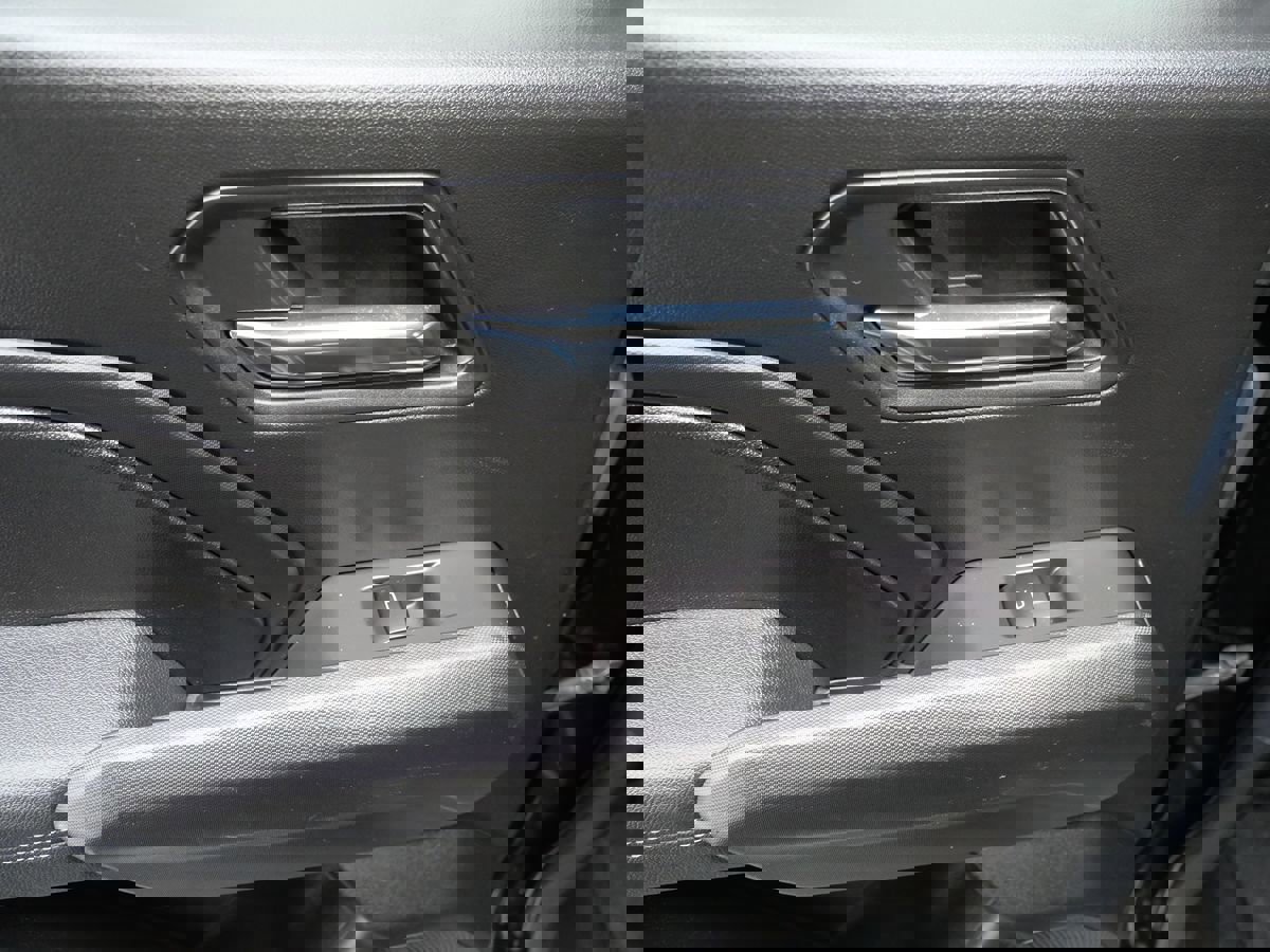 Used 2023 Chevrolet Colorado LT w/ LT Convenience Package image 23