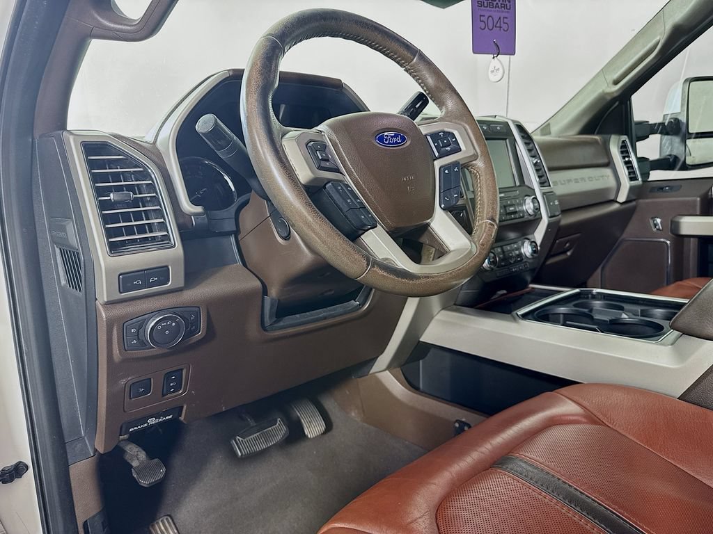 Used 2019 Ford F250 King Ranch w/ FX4 Off-Road Package AWD/4WD image 10