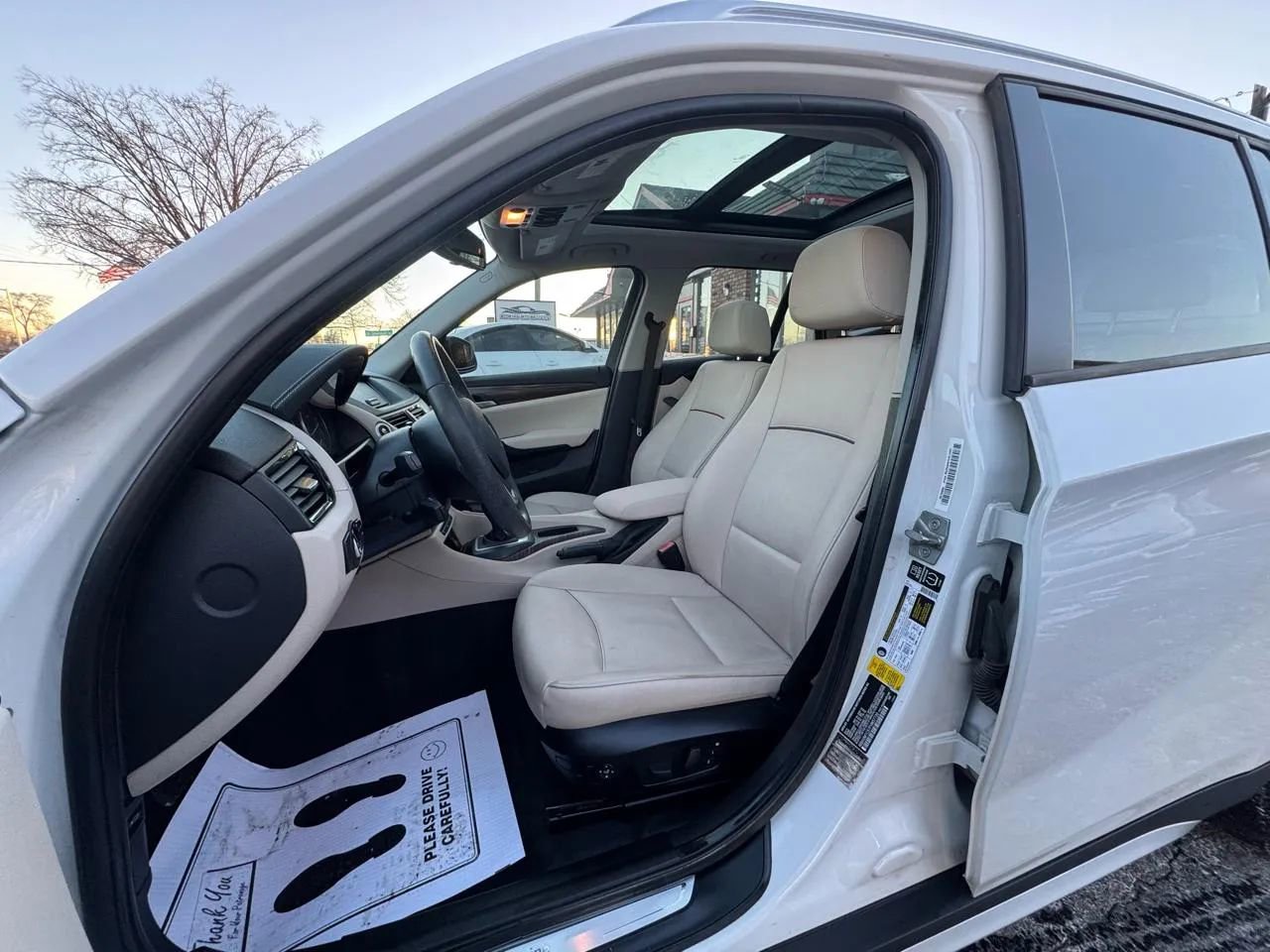 Used 2015 BMW X1 sDrive28i RWD image 18