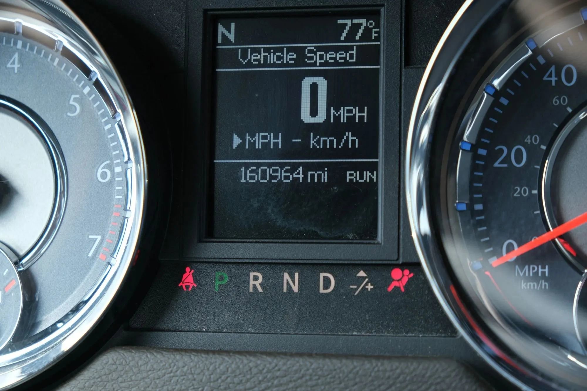 Used 2015 Chrysler Town & Country Touring image 41