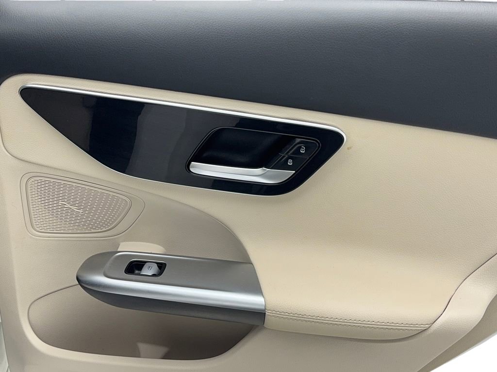 Used 2024 Mercedes-Benz C 300 Sedan image 47