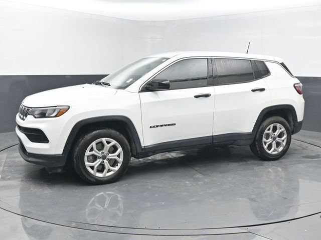 Used 2025 Jeep Compass Sport AWD/4WD image 2