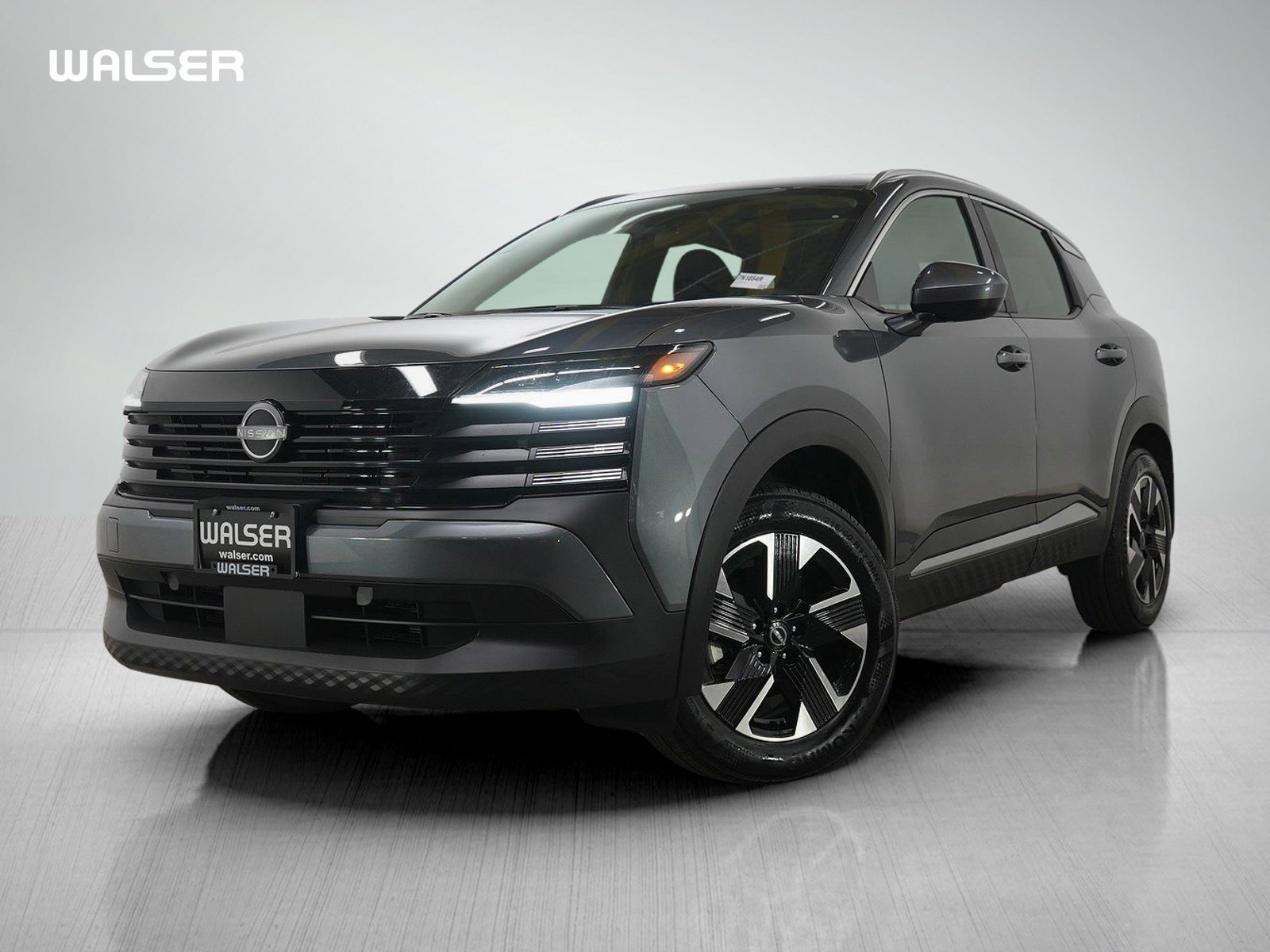 Used 2025 Nissan Kicks SV w/ SV Premium Package image 1