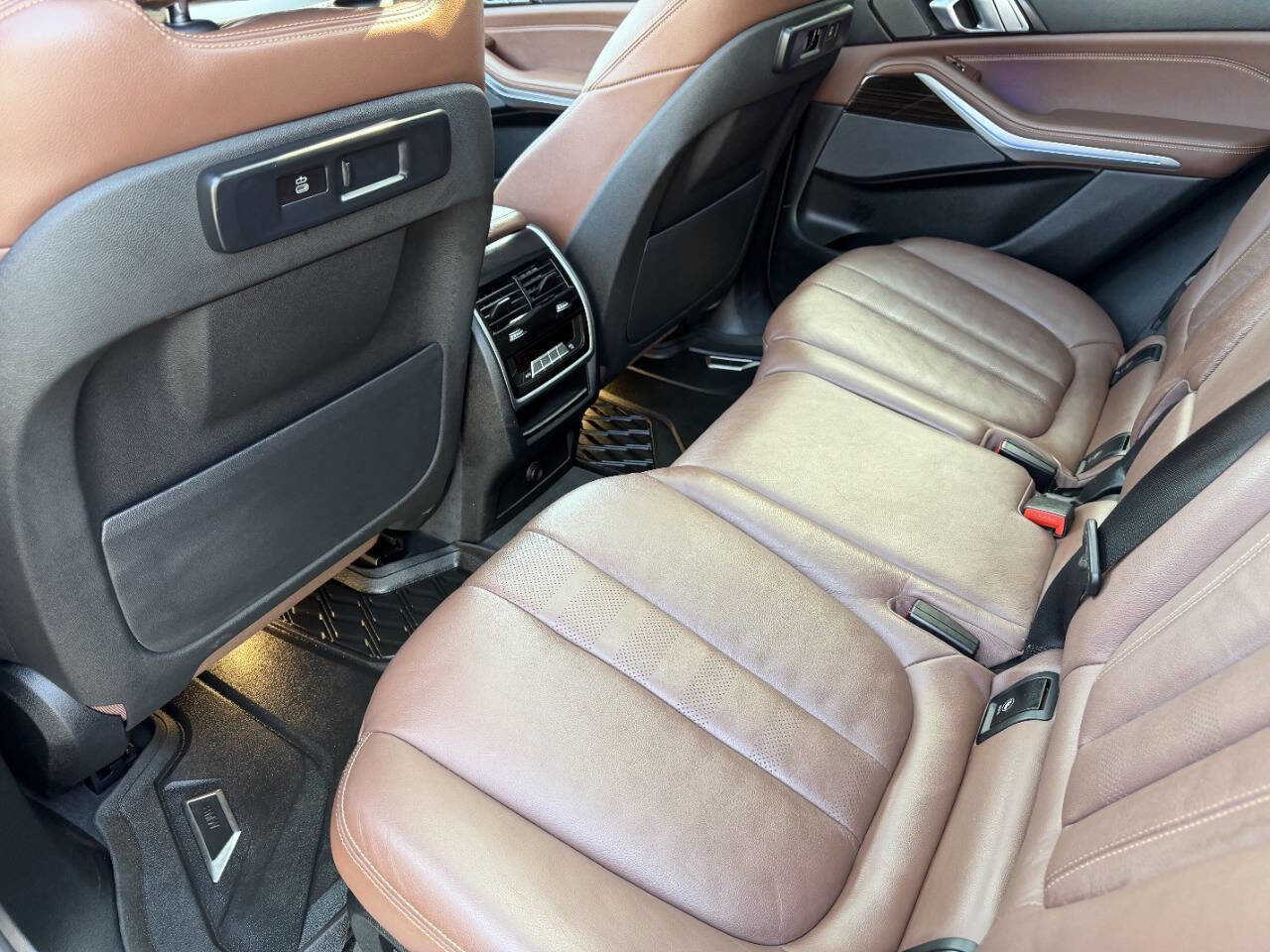 Used 2020 BMW X5 xDrive40i w/ Premium Package image 24