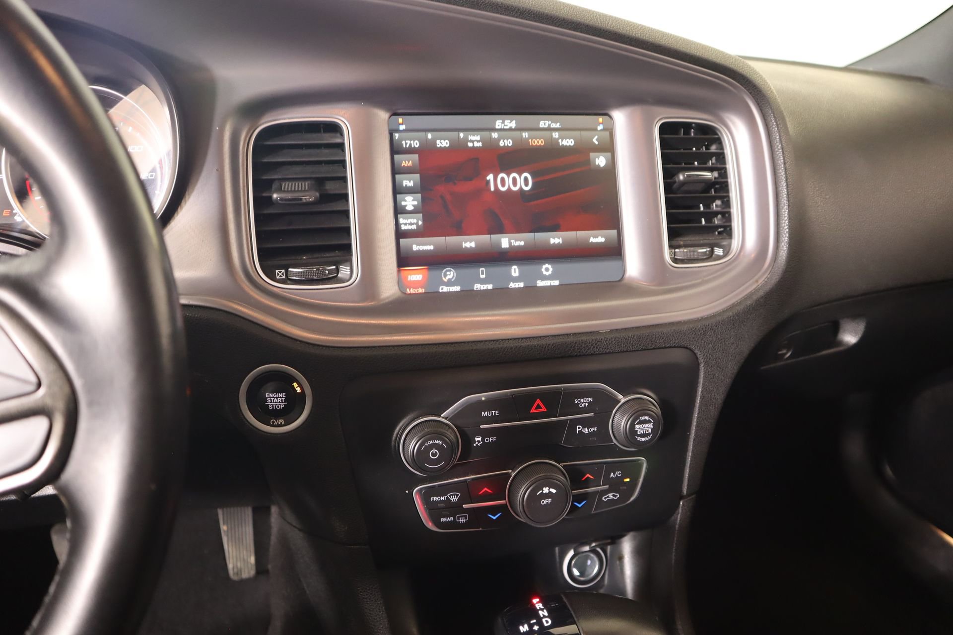 Used 2023 Dodge Charger SXT RWD image 5