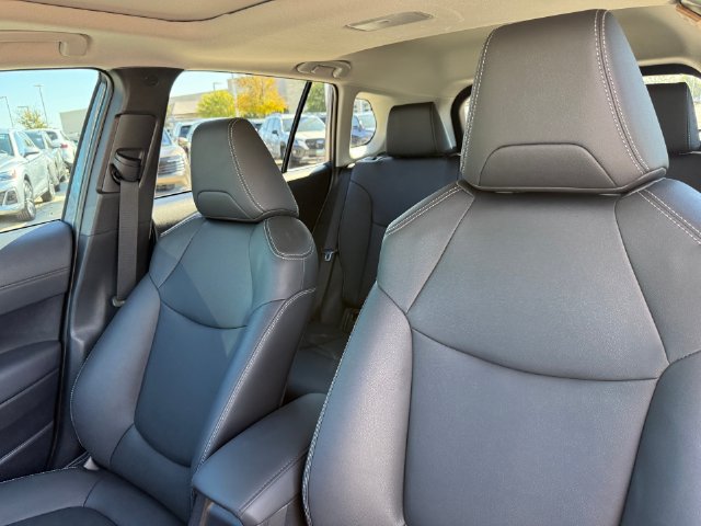 Used 2026 Toyota Corolla Cross XLE w/ Convenience Package FWD image 12