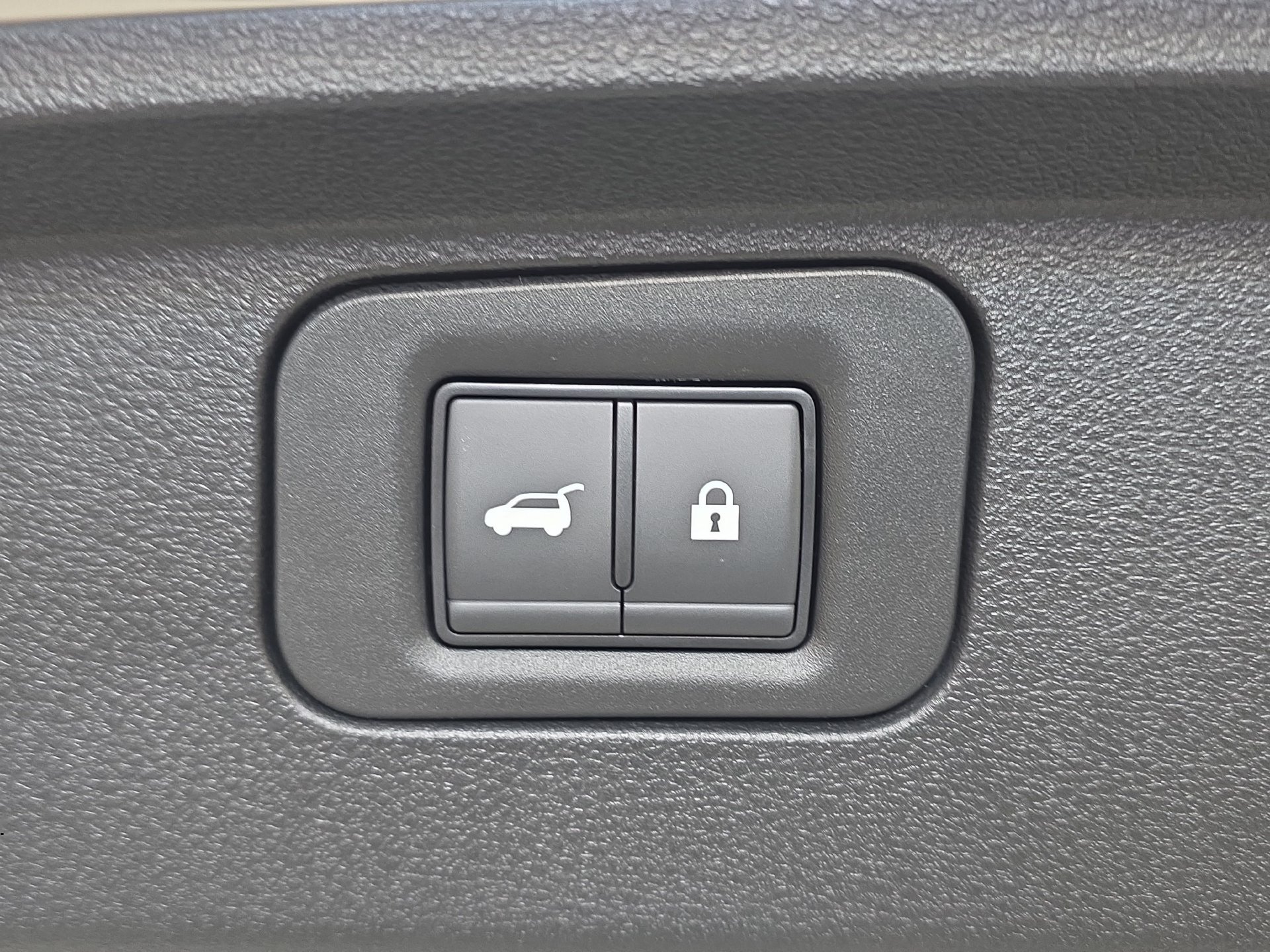 New 2026 Nissan Armada SL w/ Captain's Chari Seat Package AWD/4WD image 13