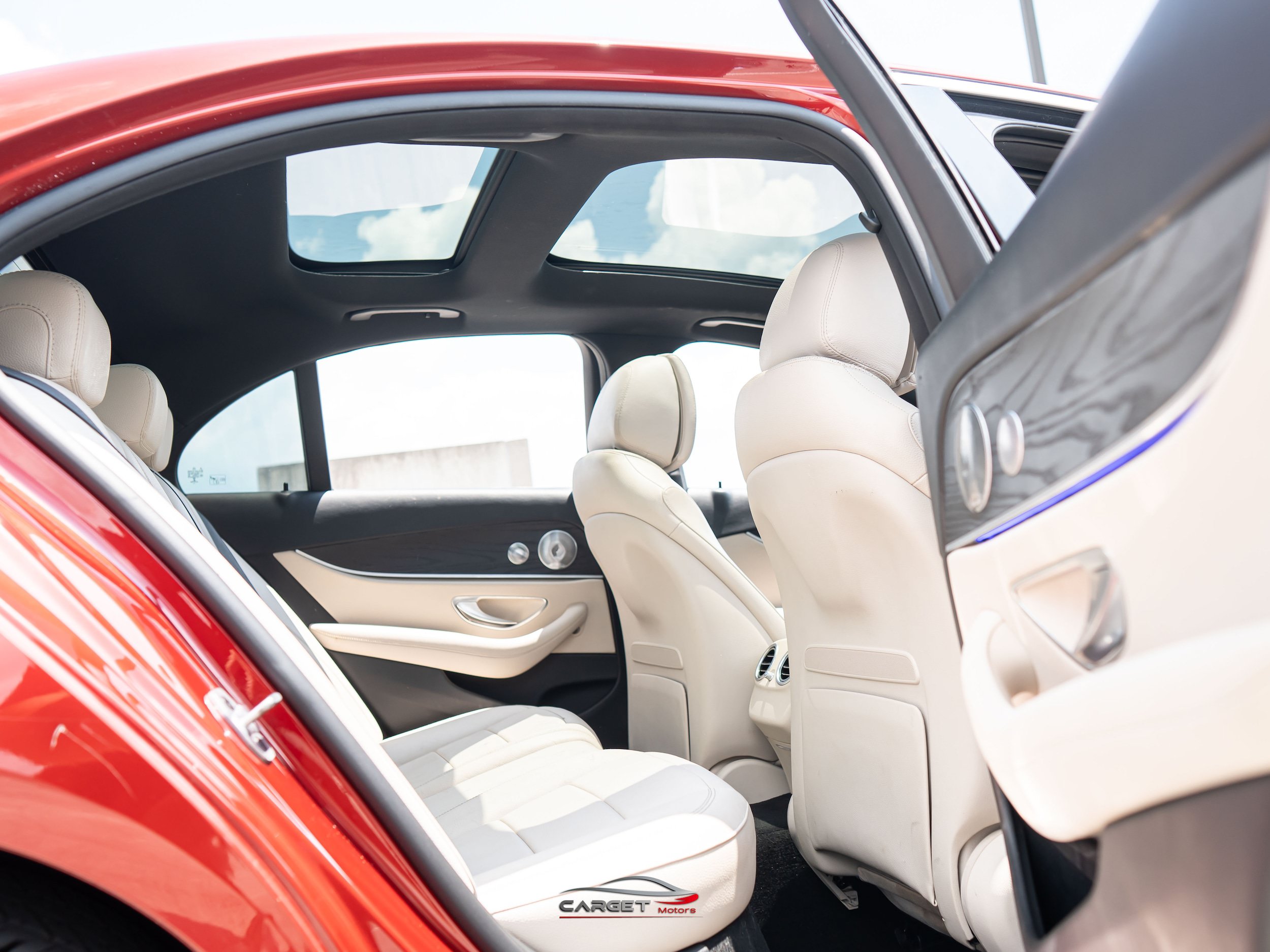 Used 2019 Mercedes-Benz E 300 image 19