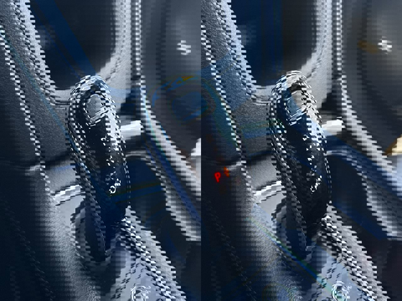 Used 2025 Cadillac XT6 Premium Luxury image 15