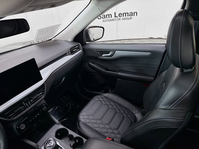 Used 2024 Ford Escape Platinum w/ Premium Technology Package image 25