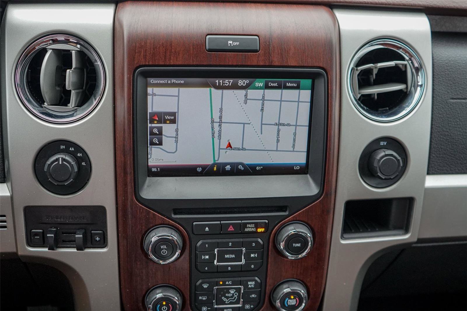 Used 2013 Ford F150 King Ranch w/ King Ranch Luxury Pkg AWD/4WD image 13