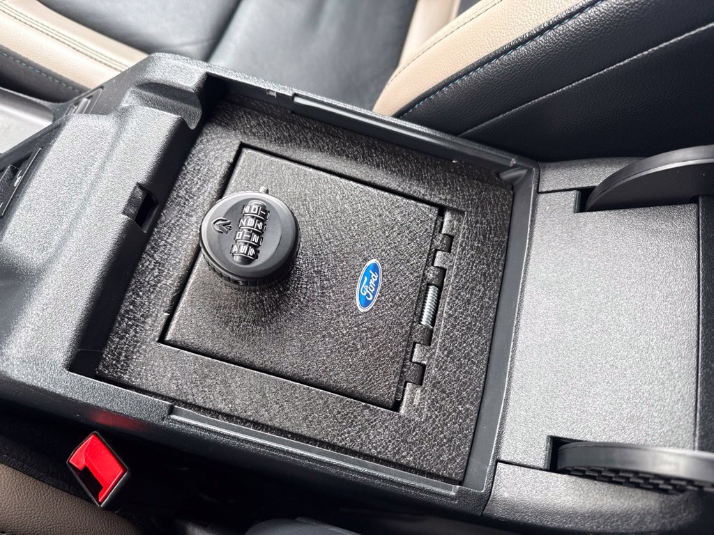 Used 2023 Ford Bronco Wildtrak AWD/4WD image 35
