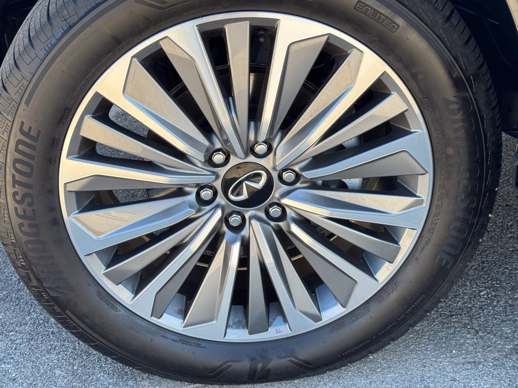 Certified 2026 INFINITI QX80 Luxe w/ Cargo Package AWD/4WD image 7