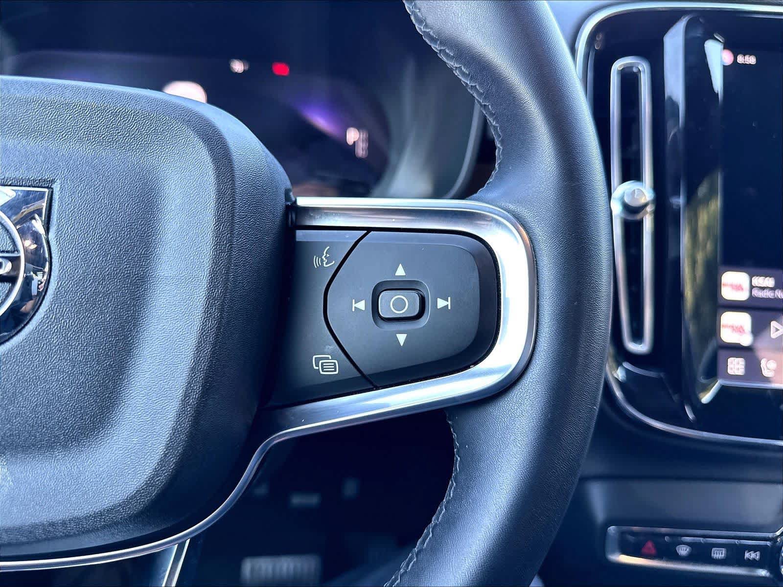 Used 2023 Volvo XC40 Recharge Ultimate w/ Protection Package Premier AWD/4WD image 22