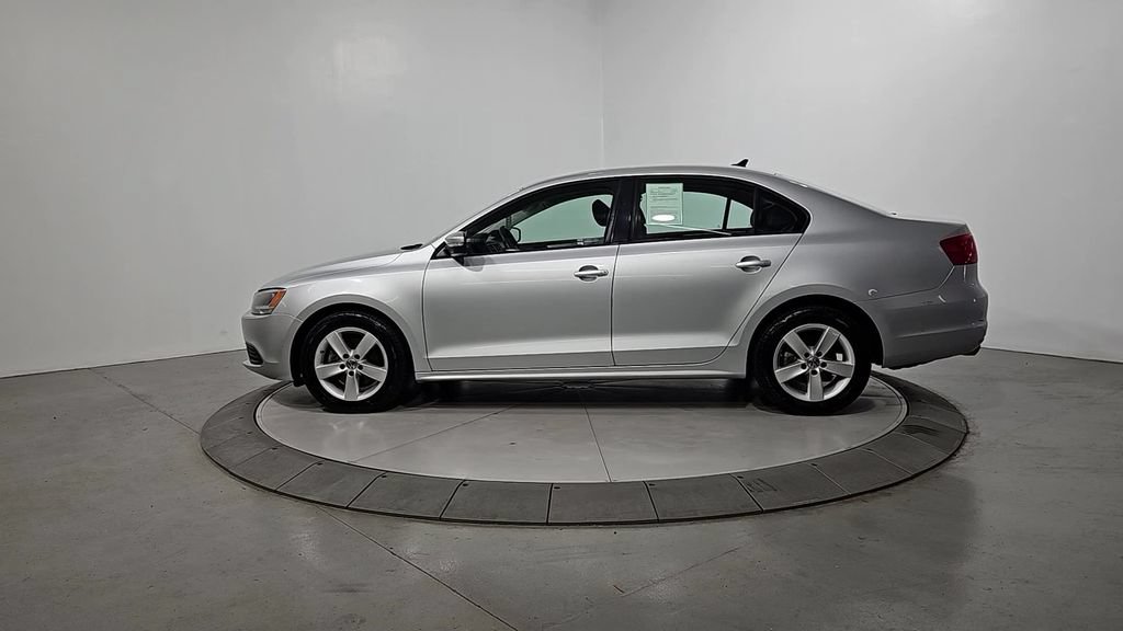 Used 2012 Volkswagen Jetta TDI FWD video 2