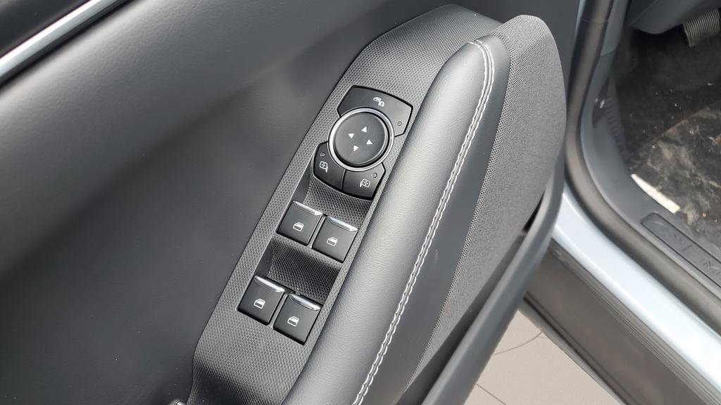 New 2025 Ford Mustang Mach-E Select image 17