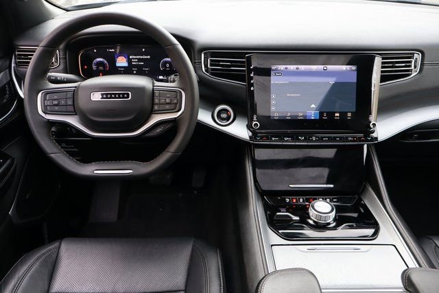 Used 2023 Jeep Wagoneer Series II image 6