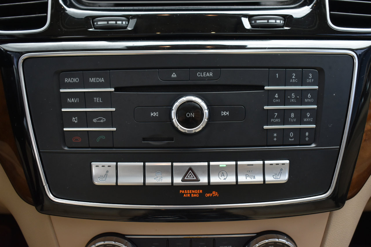 Used 2018 Mercedes-Benz GLS 450 4MATIC w/ Premium Package image 24