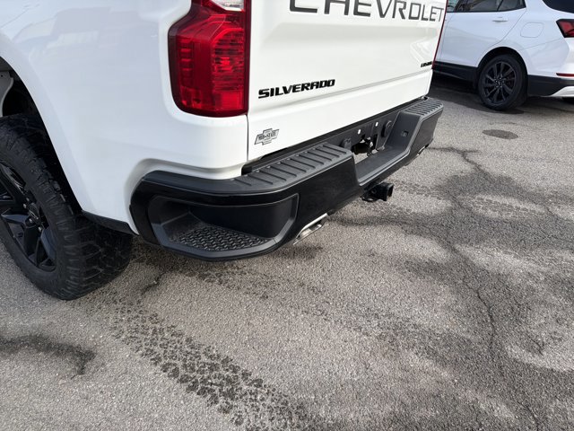 Used 2022 Chevrolet Silverado 1500 Custom Trail Boss w/ LPO, Dark Essentials Package image 9