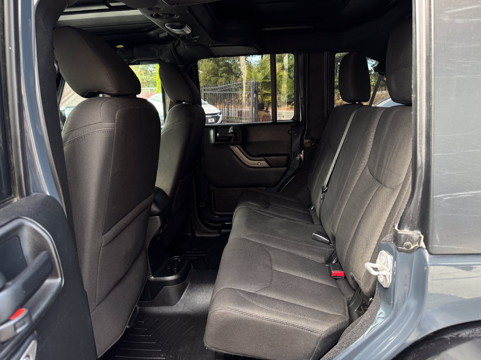 Used 2016 Jeep Wrangler Unlimited Sport w/ Quick Order Package 24S AWD/4WD image 13