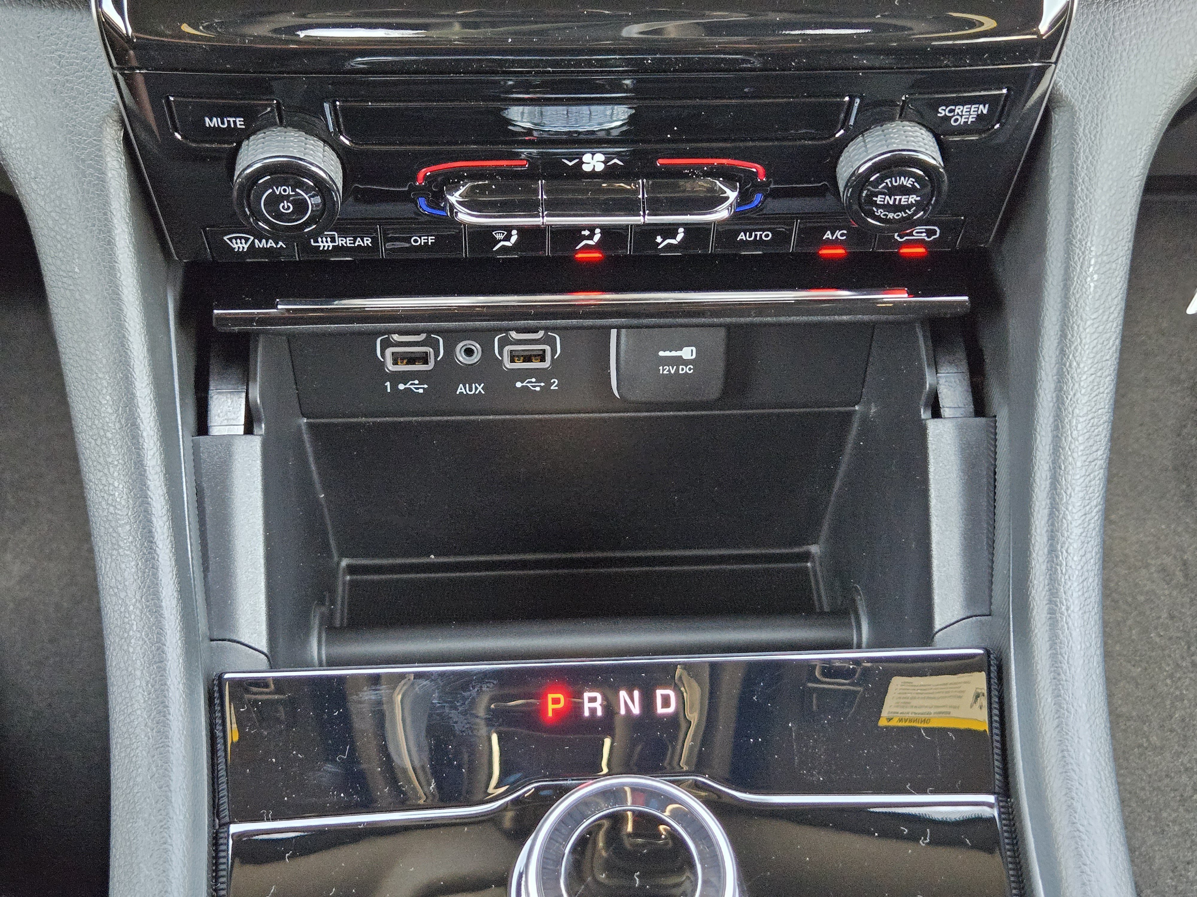 New 2026 Jeep Grand Cherokee Laredo AWD/4WD image 16