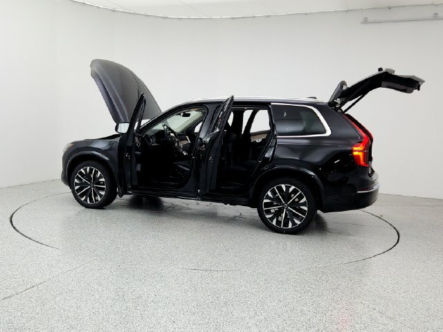 New 2026 Volvo XC90 B6 Plus w/ Protection Package AWD/4WD image 12