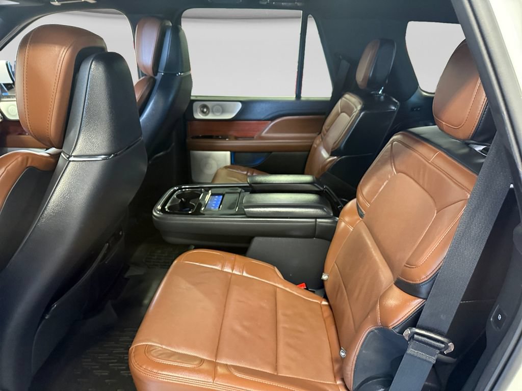 Used 2023 Lincoln Navigator Reserve AWD/4WD image 37