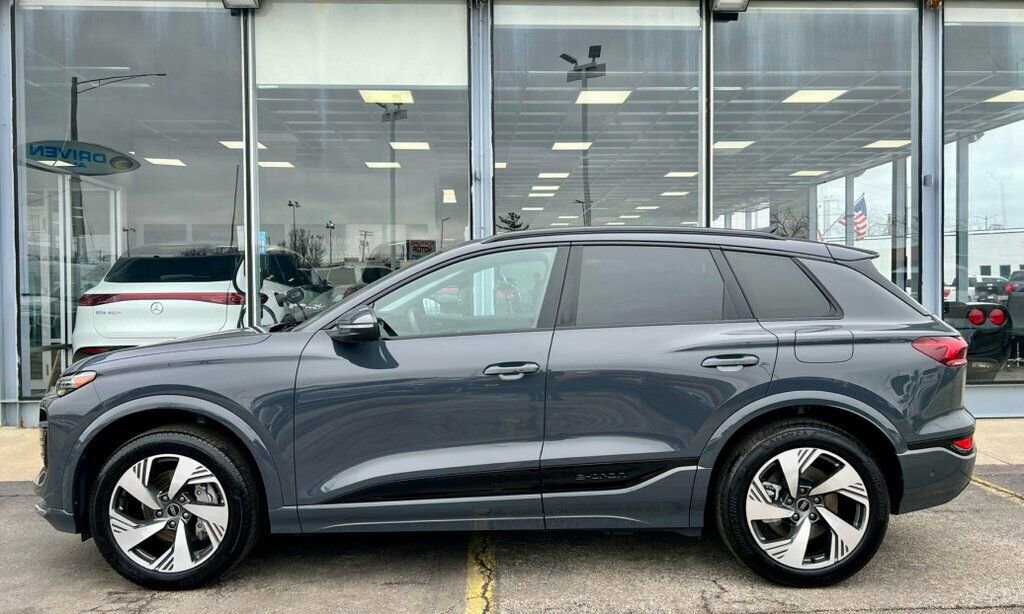 Used 2025 Audi Q6 e-tron Premium Plus w/ Premium Plus image 2