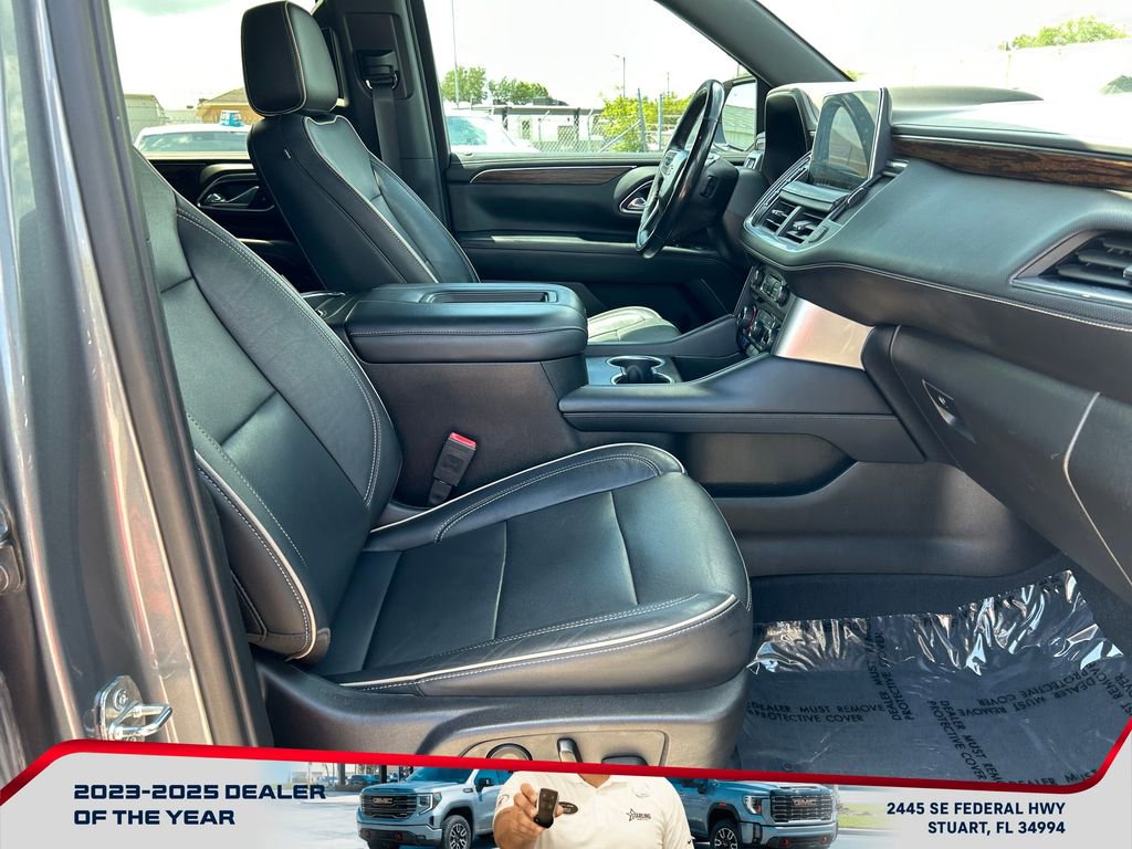 Used 2021 Chevrolet Tahoe Premier w/ Premium Package RWD image 19