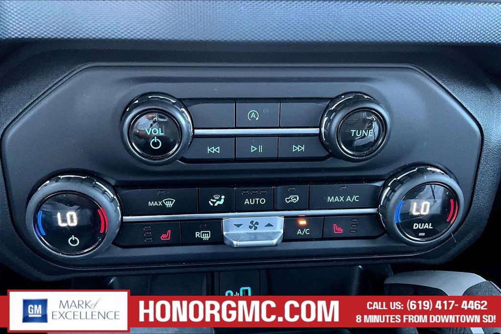 Used 2023 Ford Bronco Outer Banks w/ Sasquatch Package AWD/4WD image 15