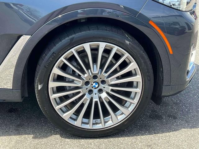 Used 2019 BMW X7 xDrive40i w/ Premium Package AWD/4WD image 16