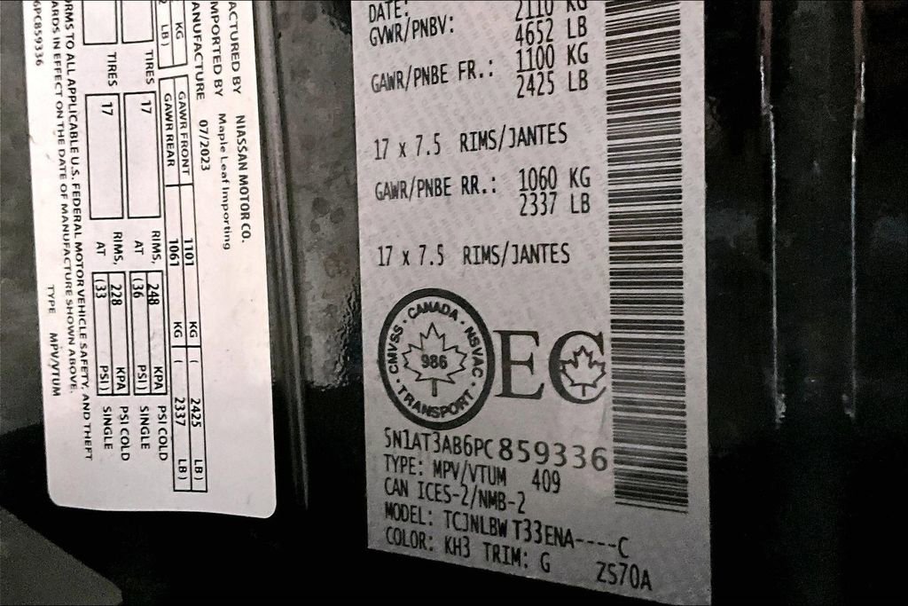 Used 2023 Nissan Rogue S image 19