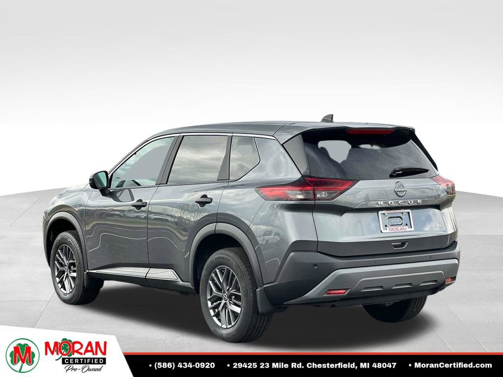 Used 2023 Nissan Rogue S AWD/4WD image 4