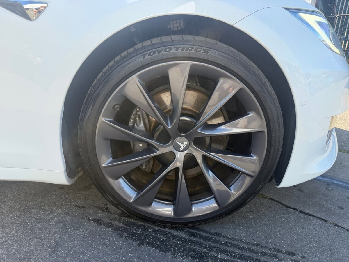 Used 2021 Tesla Model S Long Range Plus AWD/4WD image 23