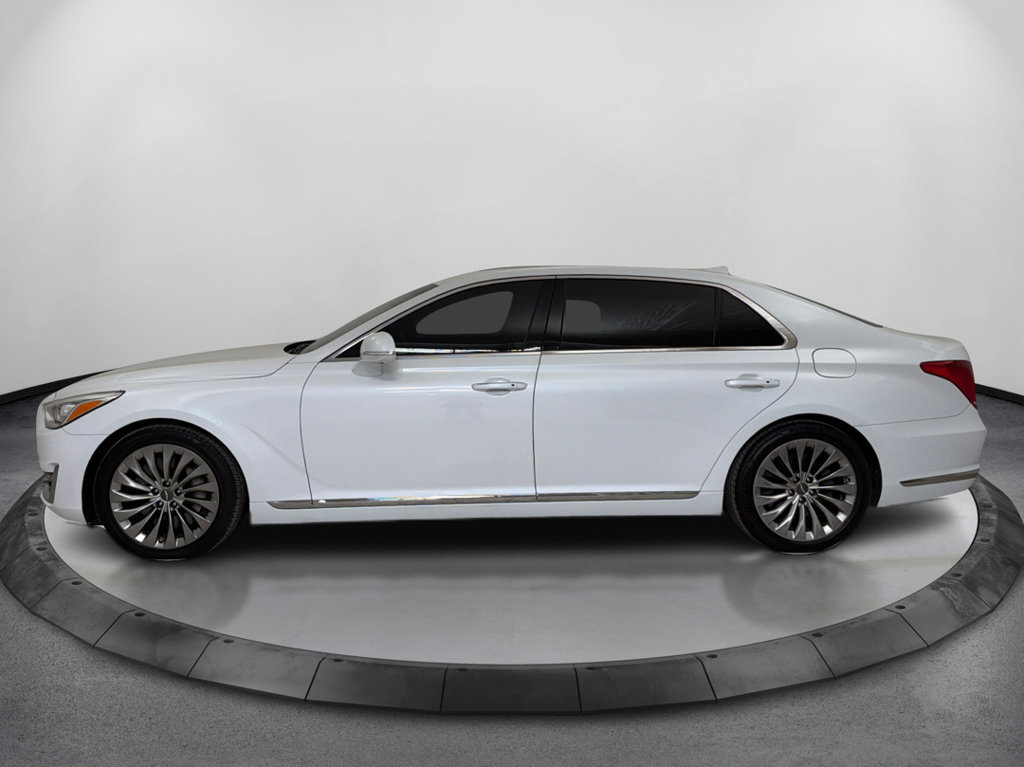 Used 2018 Genesis G90 3.3T Premium RWD image 9