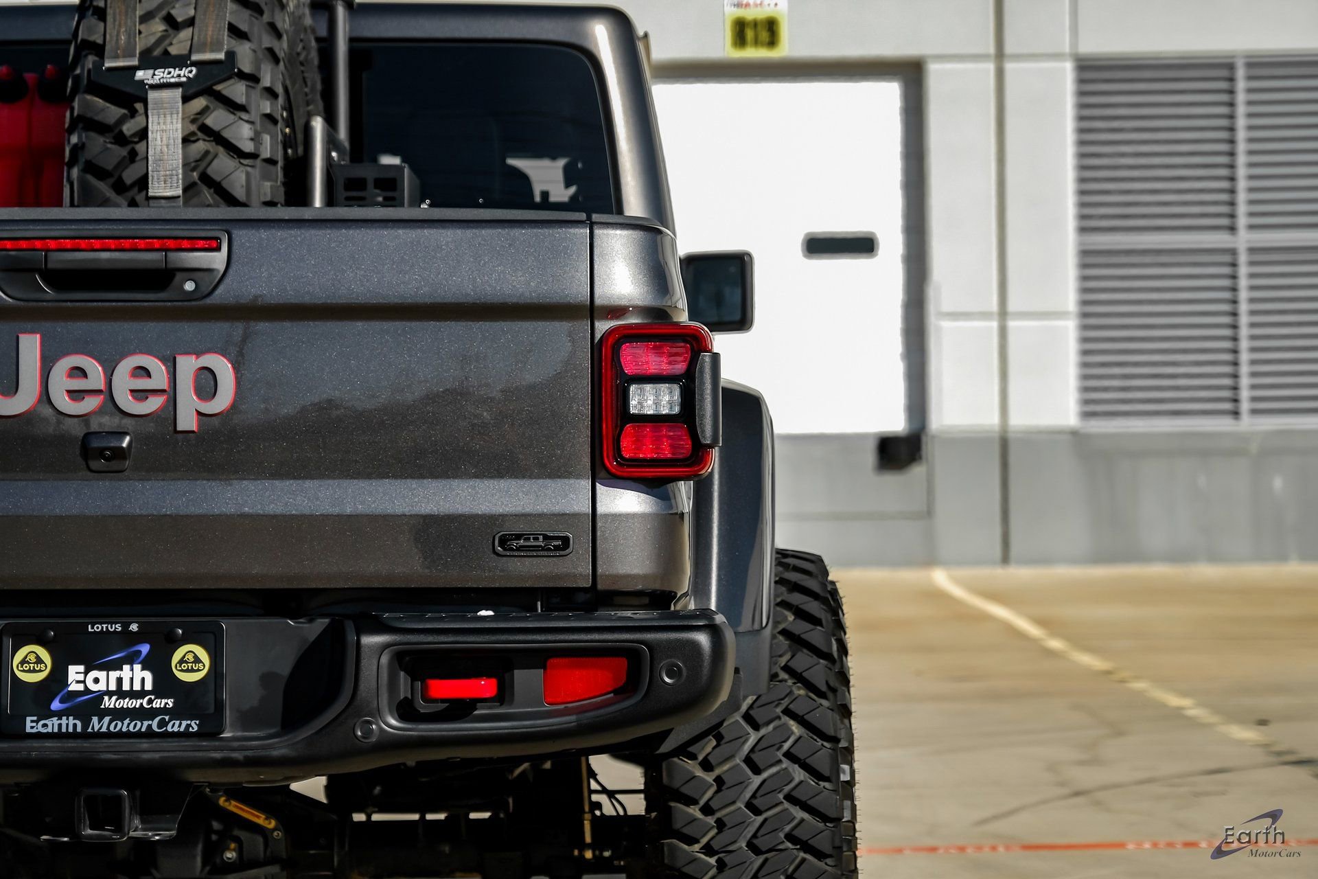 Used 2020 Jeep Gladiator Rubicon AWD/4WD image 14