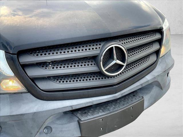 Used 2016 Mercedes-Benz Sprinter 2500 image 28