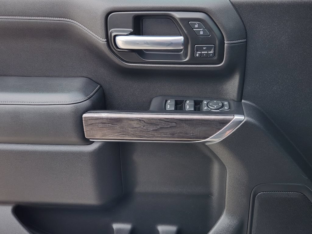 Used 2019 Chevrolet Silverado 1500 LTZ w/ LTZ Texas Edition AWD/4WD image 26