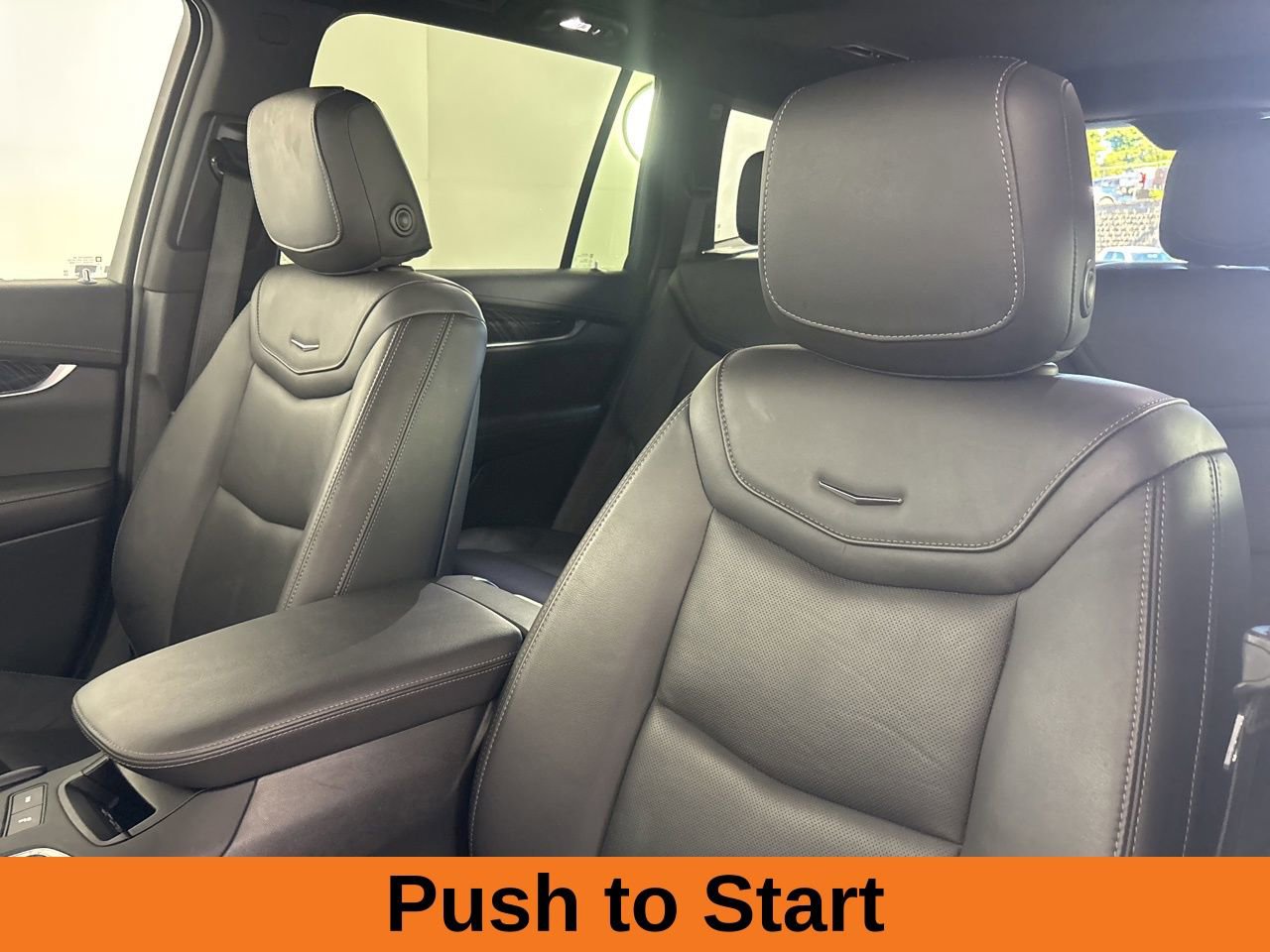 Used 2025 Cadillac XT6 Premium Luxury image 10